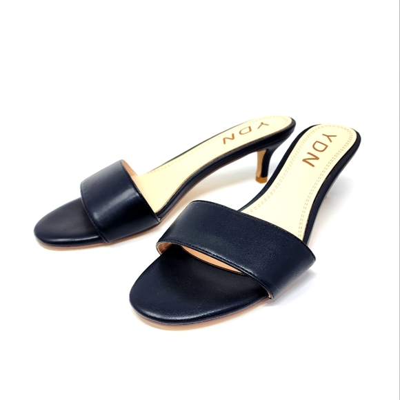 YDN Black Kitten Heels - Picture 1 of 10